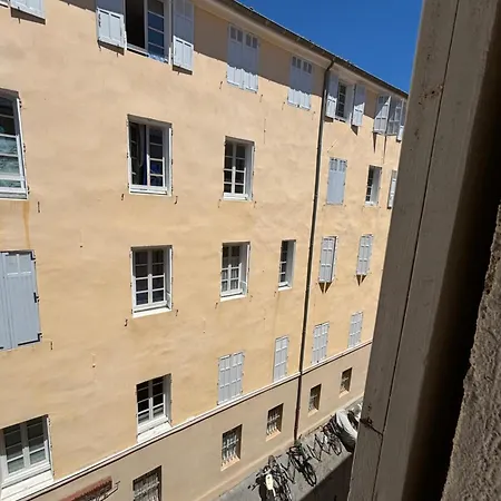 Appartement T2 Centre Aix *